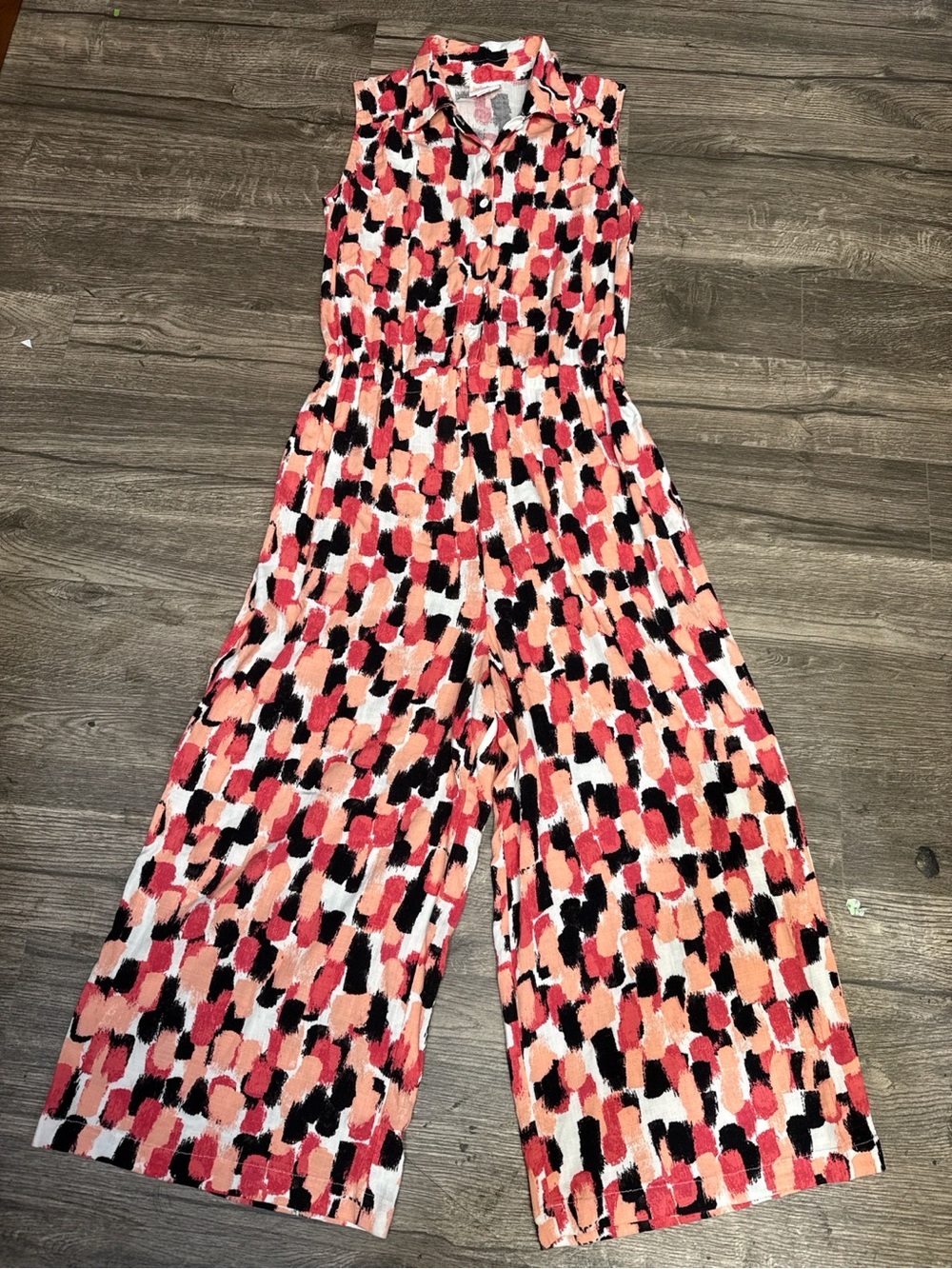 LulaRoe Sleeveless Collared Wide-Leg Jumpsuit in Coral, Black & Cream Print - Picture 2 of 8